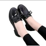 Docmart Wanita Hitam Clari Flat Oxford: Stylish dan Nyaman untuk Setiap Aktivitas