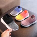 Sepatu Kanvas Bernapas Warna Permen – Nyaman untuk Setiap Langkah Si Kecil!